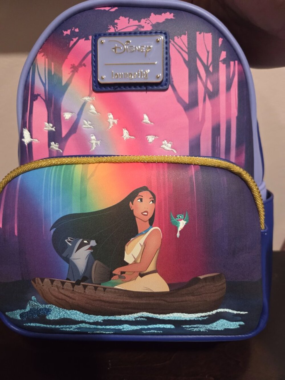Pocahontas loungefly backpack and wallet - Picture 7 of 16